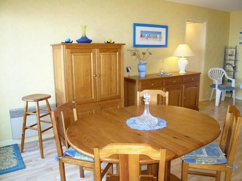 Apartment Cap Cabourg-19 By Interhome Room photo